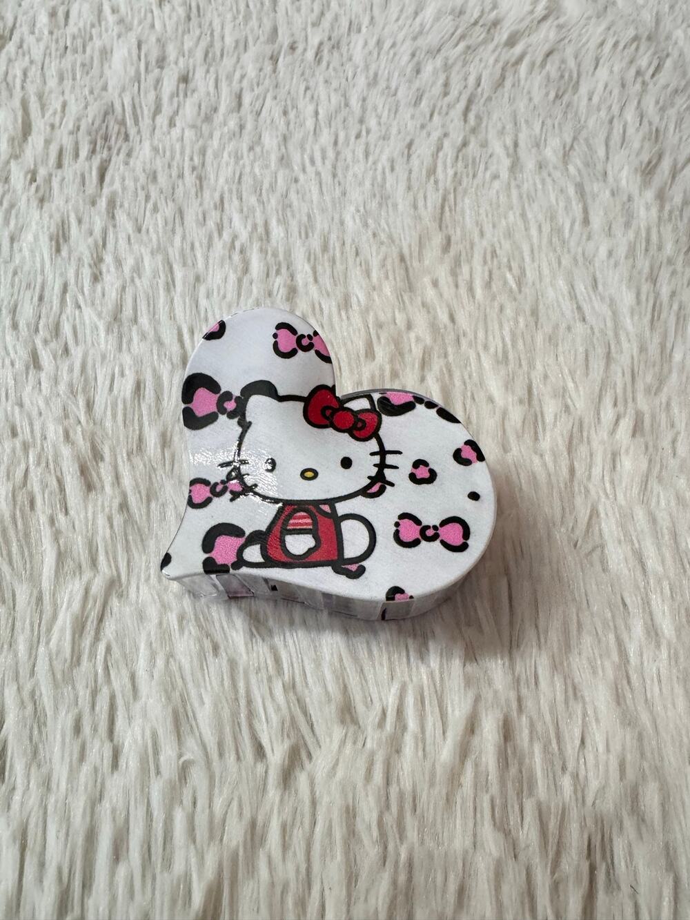 Hello Kitty heart shaped hair clip claw with pink bows and black polka dots